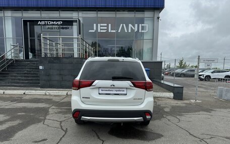 Mitsubishi Outlander III рестайлинг 3, 2015 год, 2 100 000 рублей, 6 фотография