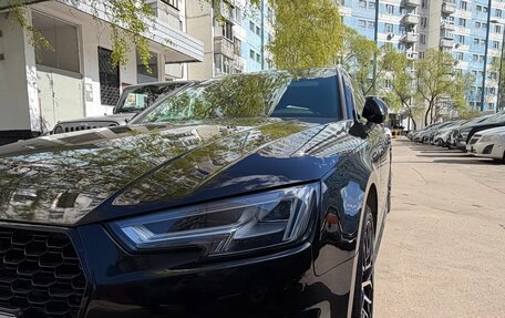 Audi A4, 2018 год, 2 340 000 рублей, 13 фотография