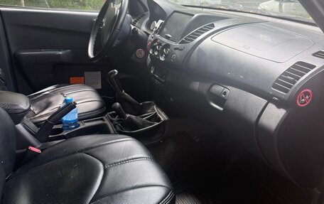 Mitsubishi L200 IV рестайлинг, 2015 год, 1 550 000 рублей, 16 фотография