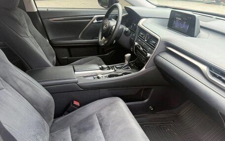 Lexus RX IV рестайлинг, 2019 год, 4 235 000 рублей, 8 фотография