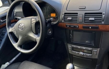 Toyota Avensis III рестайлинг, 2006 год, 800 000 рублей, 7 фотография
