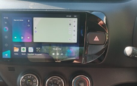 Toyota Vitz, 2019 год, 1 400 000 рублей, 5 фотография
