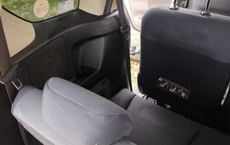 Honda Freed I, 2010 год, 900 000 рублей, 15 фотография