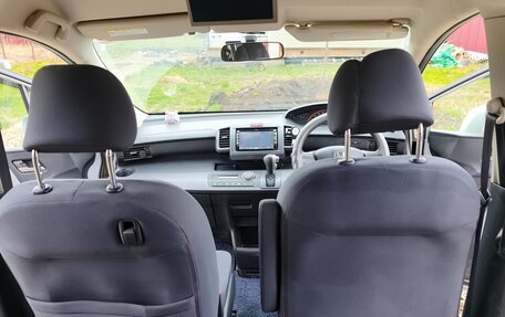 Honda Freed I, 2010 год, 900 000 рублей, 36 фотография