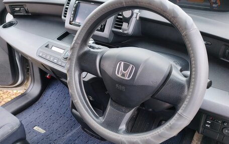 Honda Freed I, 2010 год, 900 000 рублей, 26 фотография