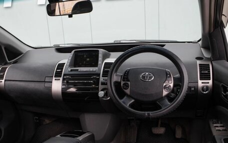 Toyota Prius, 2005 год, 499 000 рублей, 9 фотография