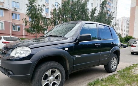 Chevrolet Niva I рестайлинг, 2016 год, 790 000 рублей, 2 фотография