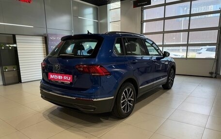 Volkswagen Tiguan II, 2021 год, 2 500 000 рублей, 4 фотография