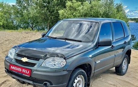 Chevrolet Niva I рестайлинг, 2014 год, 560 000 рублей, 3 фотография