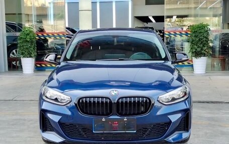 BMW 1 серия, 2023 год, 2 270 000 рублей, 3 фотография