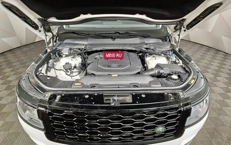 Land Rover Range Rover IV рестайлинг, 2018 год, 6 231 000 рублей, 10 фотография