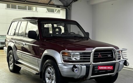 Mitsubishi Pajero III рестайлинг, 1993 год, 955 000 рублей, 3 фотография