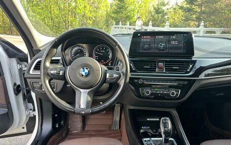 BMW 1 серия, 2022 год, 1 850 000 рублей, 8 фотография