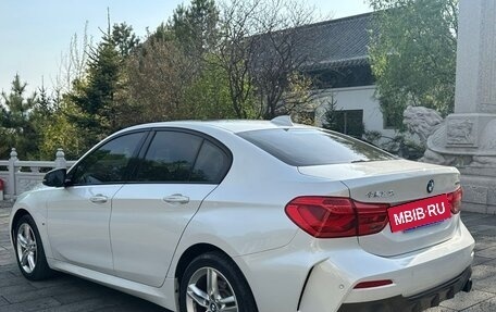 BMW 1 серия, 2022 год, 1 850 000 рублей, 4 фотография