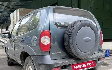 Chevrolet Niva I рестайлинг, 2013 год, 550 000 рублей, 3 фотография