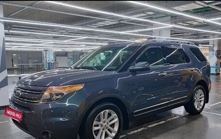 Ford Explorer VI, 2013 год, 1 850 000 рублей, 3 фотография