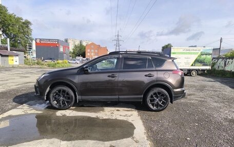 Toyota RAV4, 2018 год, 3 050 000 рублей, 2 фотография