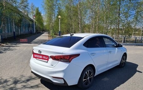 Hyundai Solaris II рестайлинг, 2018 год, 1 350 000 рублей, 4 фотография