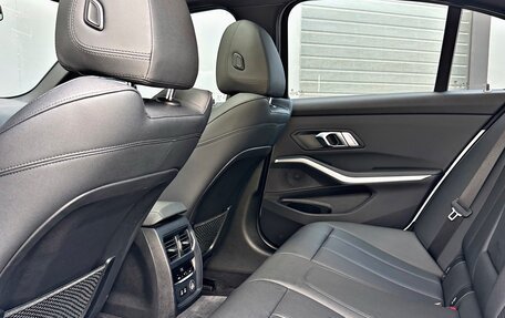 BMW 3 серия, 2019 год, 3 850 000 рублей, 11 фотография