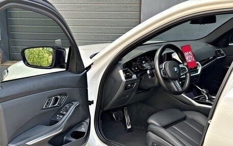 BMW 3 серия, 2019 год, 3 850 000 рублей, 9 фотография