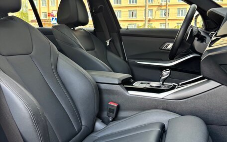 BMW 3 серия, 2019 год, 3 850 000 рублей, 16 фотография