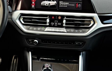 BMW 3 серия, 2019 год, 3 850 000 рублей, 17 фотография
