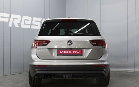 Volkswagen Tiguan II, 2017 год, 2 100 000 рублей, 4 фотография