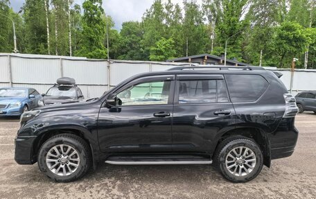 Toyota Land Cruiser Prado 150 рестайлинг 2, 2017 год, 4 249 000 рублей, 4 фотография