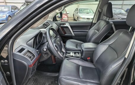Toyota Land Cruiser Prado 150 рестайлинг 2, 2017 год, 4 249 000 рублей, 9 фотография