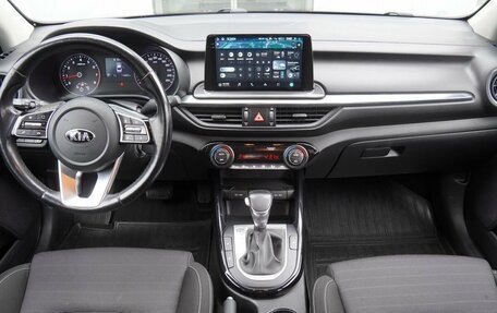 KIA Cerato IV, 2019 год, 1 690 000 рублей, 12 фотография