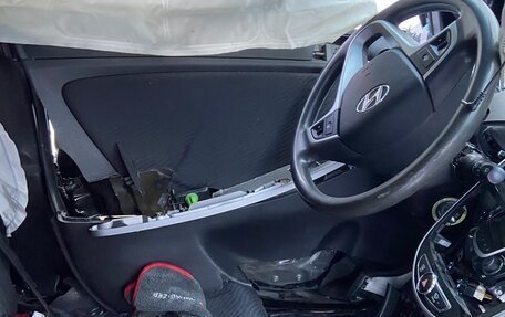 Hyundai Solaris II рестайлинг, 2014 год, 270 000 рублей, 5 фотография