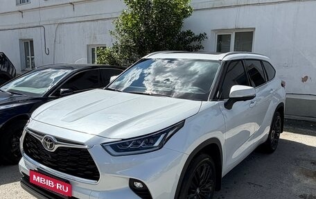 Toyota Highlander, 2025 год, 5 000 000 рублей, 1 фотография