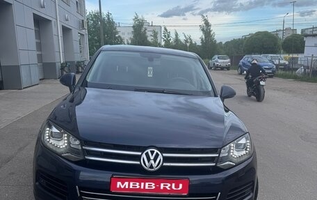 Volkswagen Touareg III, 2012 год, 1 550 000 рублей, 1 фотография