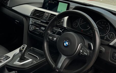 BMW 3 серия, 2018 год, 1 540 000 рублей, 7 фотография