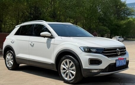Volkswagen T-Roc I, 2021 год, 1 900 000 рублей, 2 фотография
