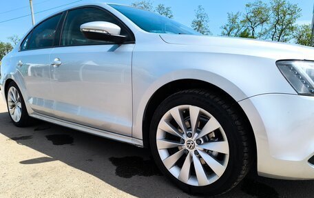 Volkswagen Jetta VI, 2014 год, 1 050 000 рублей, 4 фотография