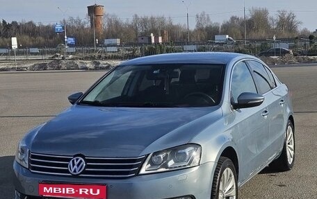Volkswagen Passat B7, 2011 год, 725 000 рублей, 13 фотография