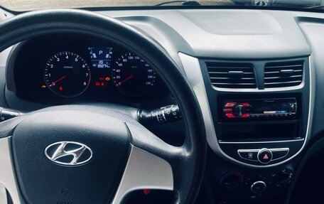 Hyundai Solaris II рестайлинг, 2013 год, 1 200 000 рублей, 10 фотография