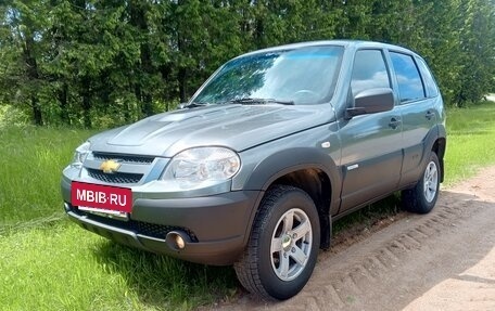 Chevrolet Niva I рестайлинг, 2014 год, 540 000 рублей, 2 фотография