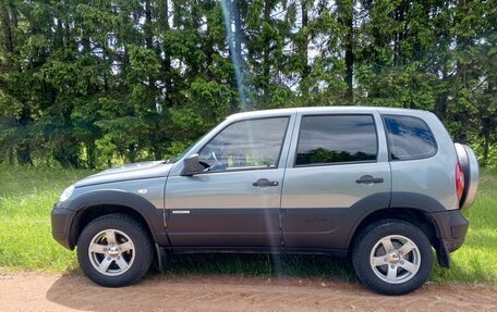 Chevrolet Niva I рестайлинг, 2014 год, 540 000 рублей, 3 фотография
