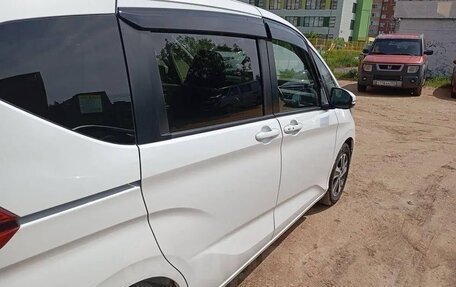 Honda Freed II, 2021 год, 1 300 000 рублей, 6 фотография