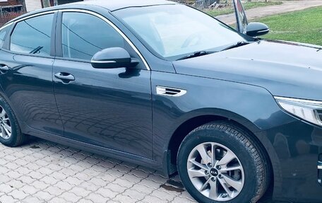 KIA Optima IV, 2017 год, 1 650 000 рублей, 2 фотография