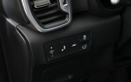 KIA Sportage IV рестайлинг, 2018 год, 2 080 000 рублей, 21 фотография