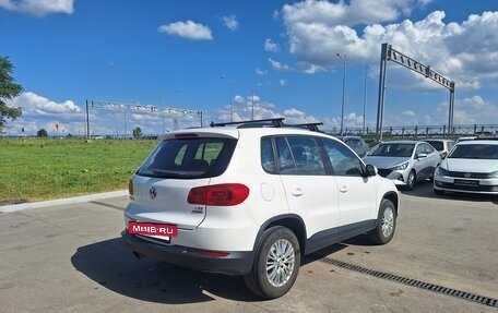 Volkswagen Tiguan I, 2012 год, 990 000 рублей, 4 фотография
