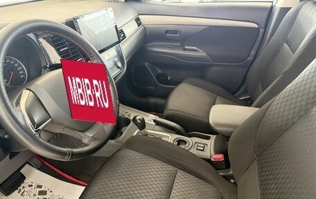 Mitsubishi Outlander III рестайлинг 3, 2012 год, 975 000 рублей, 7 фотография