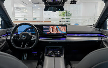BMW 5 серия, 2023 год, 7 450 000 рублей, 13 фотография