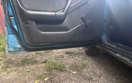 Mazda 323, 1992 год, 139 999 рублей, 7 фотография