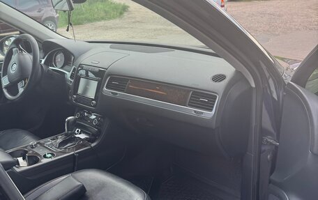 Volkswagen Touareg III, 2012 год, 1 550 000 рублей, 6 фотография