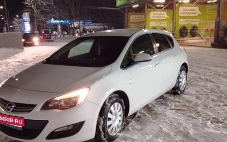 Opel Astra J, 2014 год, 870 000 рублей, 12 фотография