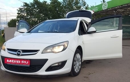 Opel Astra J, 2014 год, 870 000 рублей, 16 фотография